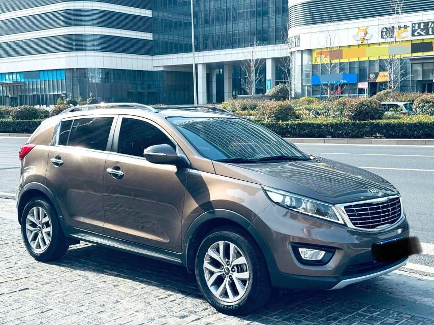 Kia Sportage 2.0L Automatic 2WD GLS