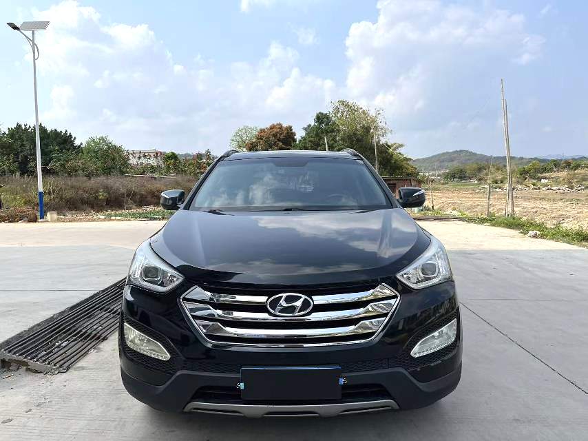 Hyundai Santa Fe 2.4L Automatic2WDComfort