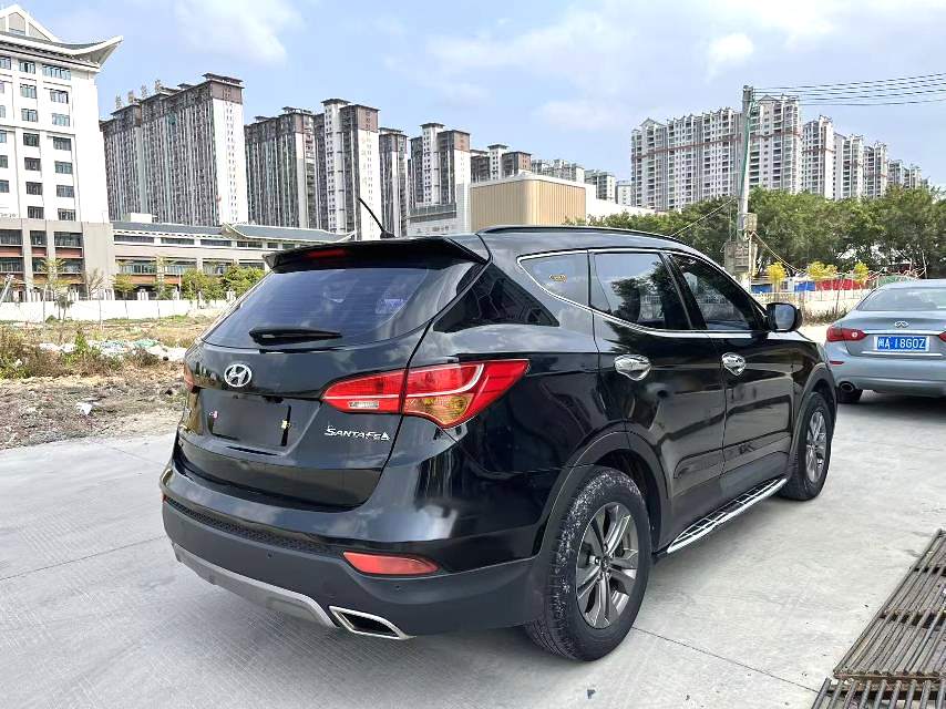 Hyundai Santa Fe 2.4L Automatic2WDComfort
