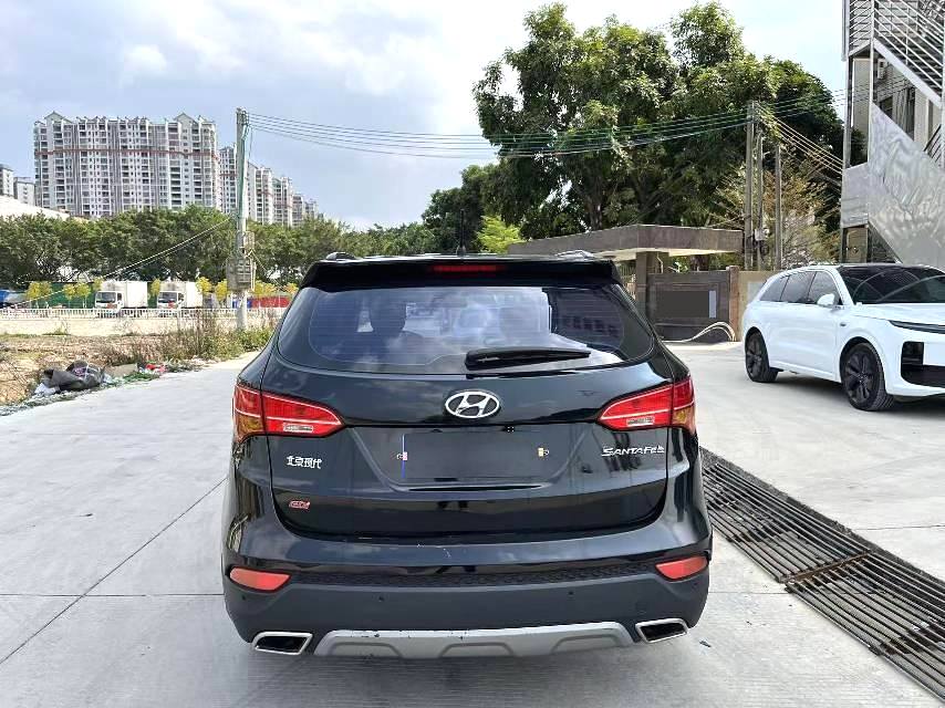 Hyundai Santa Fe 2.4L Automatic2WDComfort