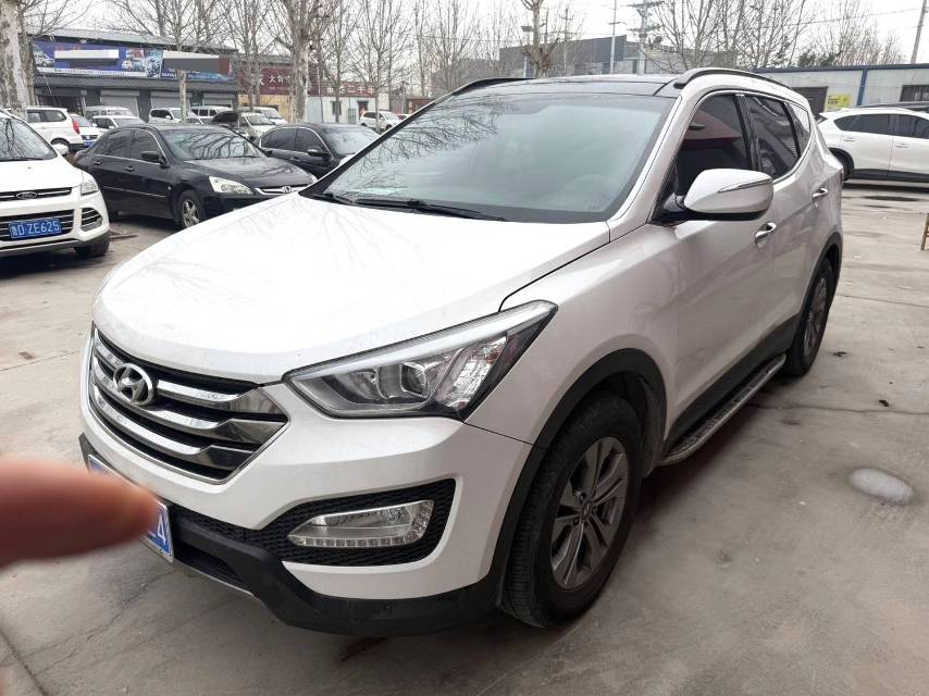 胜达 Model Year 2.4L 自动两驱智能型。
