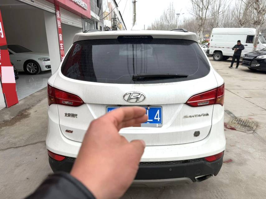 胜达 Model Year 2.4L 自动两驱智能型。