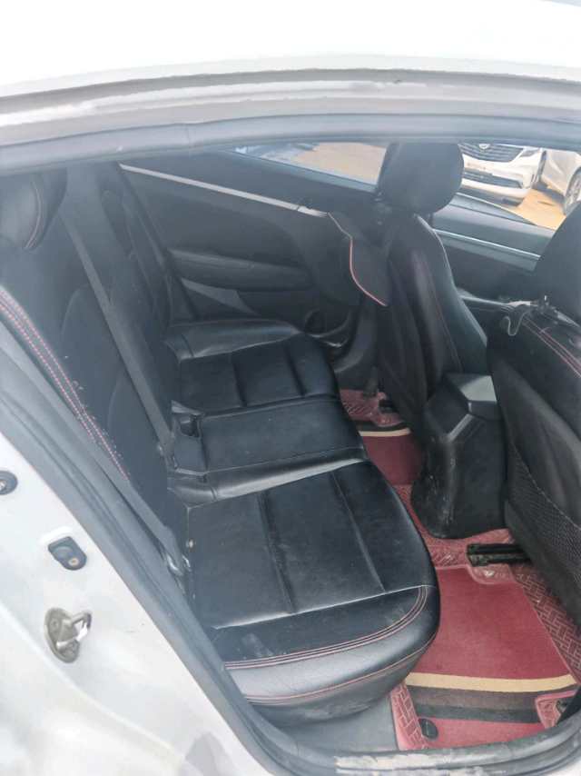 Hyundai 1.6L Automatic Luxury