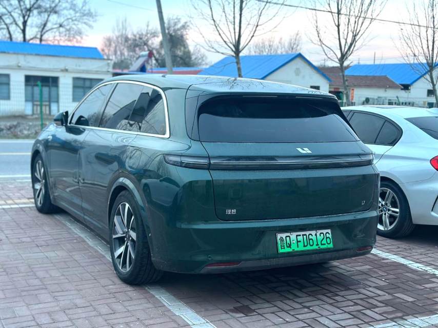 Li Auto L (Liter) 7 Pro
