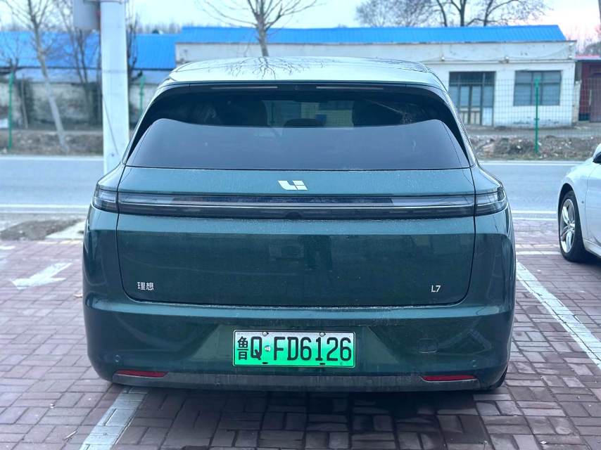 Li Auto L (Liter) 7 Pro