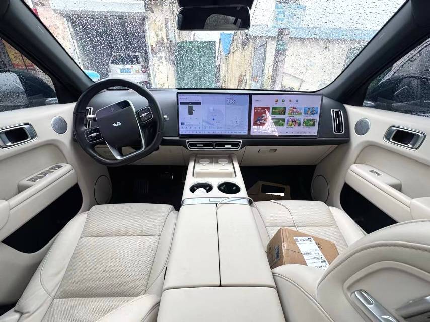 Li Auto L (Liter) 7 Pro