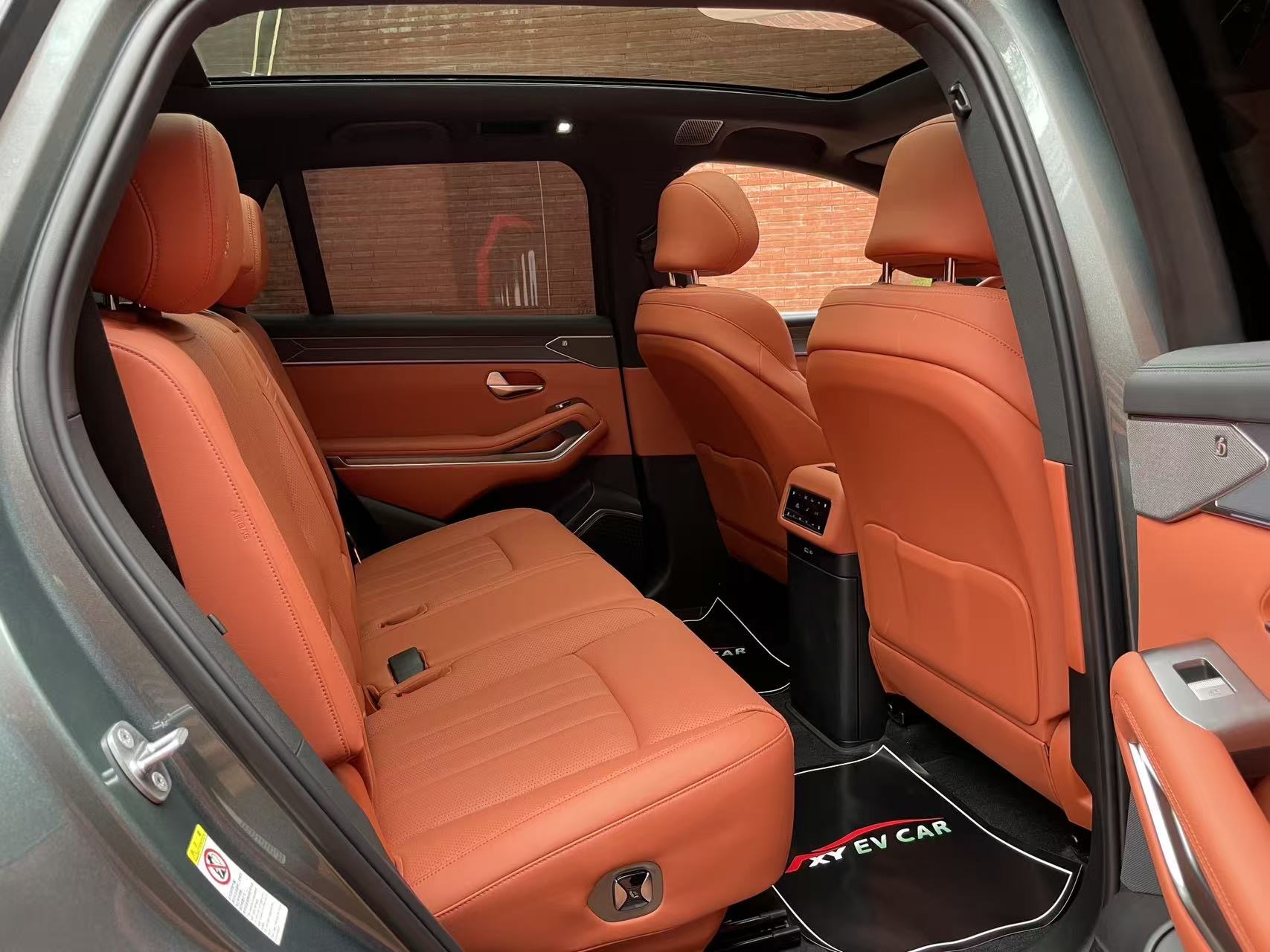 BYD L (Liter) Electric Vehicle 670KM