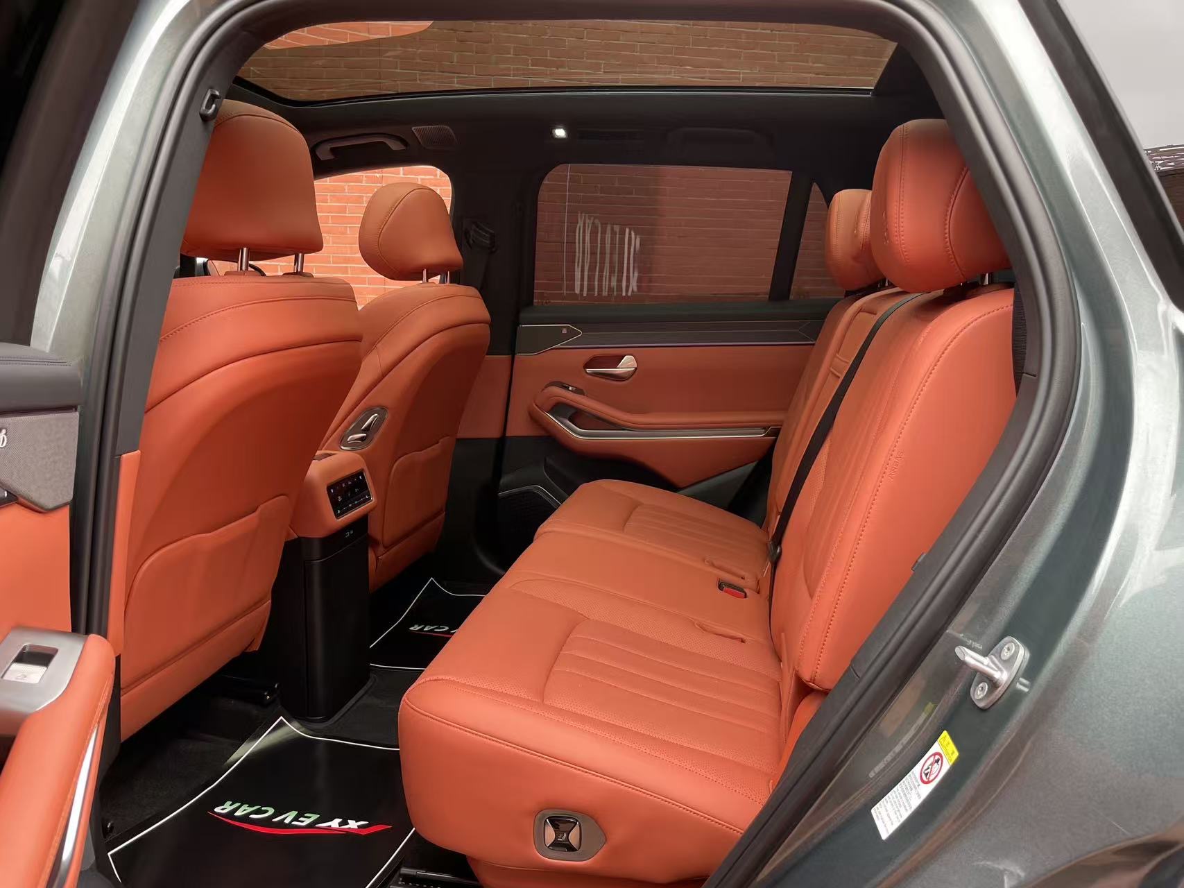 BYD L (Liter) Electric Vehicle 670KM
