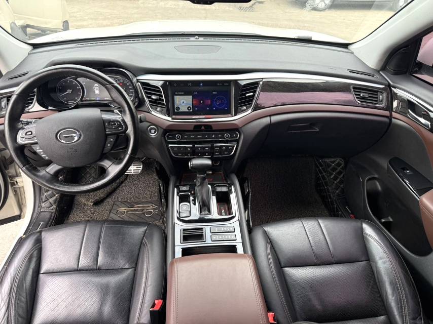 GAC Trumpchi GS 8 320T с передним приводом
