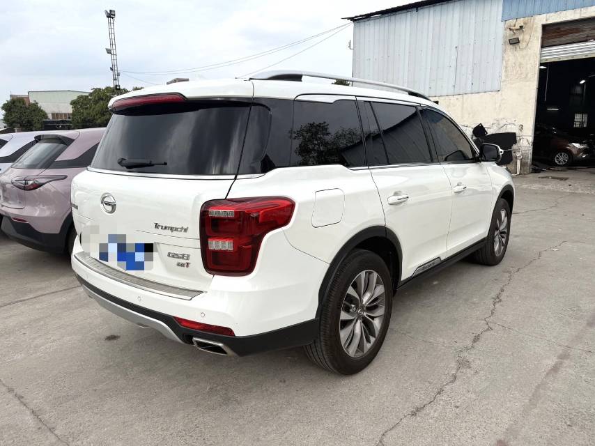 GAC Trumpchi GS 8 320T с передним приводом