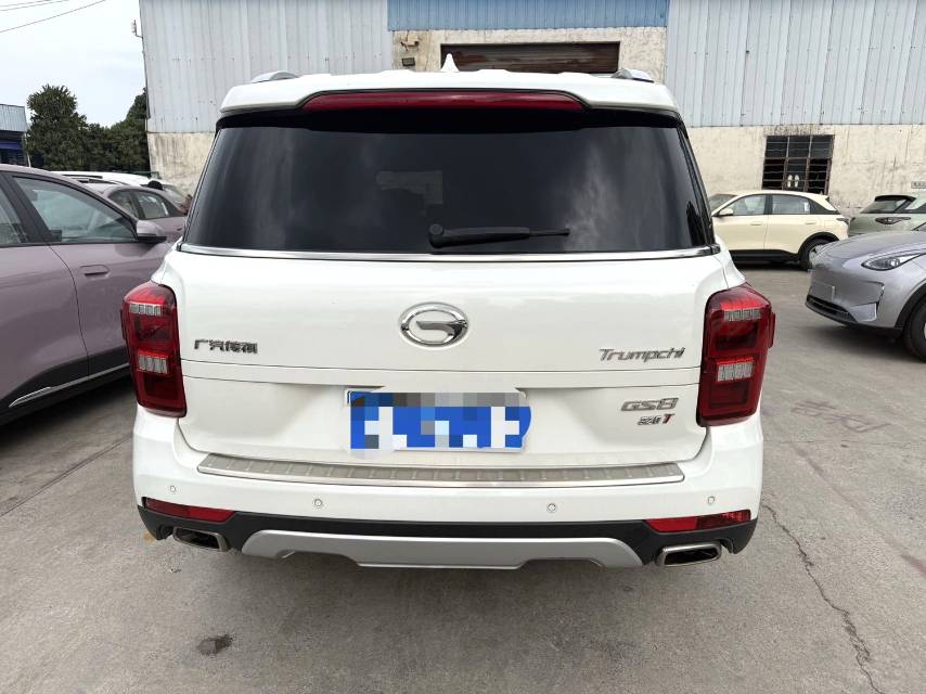 GAC Trumpchi GS 8 320T с передним приводом