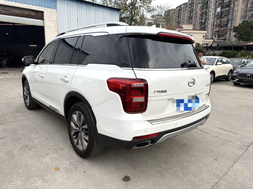 GAC Trumpchi GS 8 320T с передним приводом