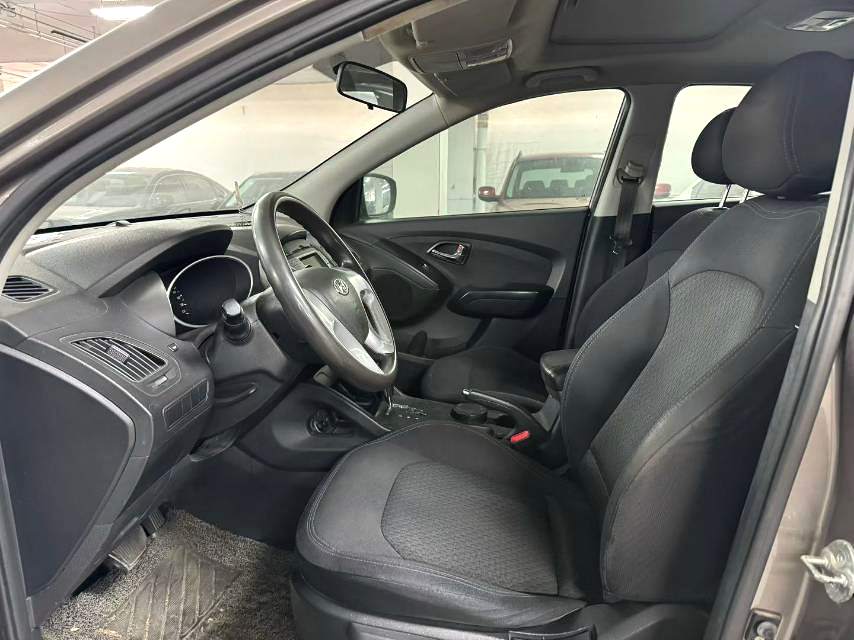 北京现代 ix 35 2012款 2.0L 自动两驱舒适型 国IV