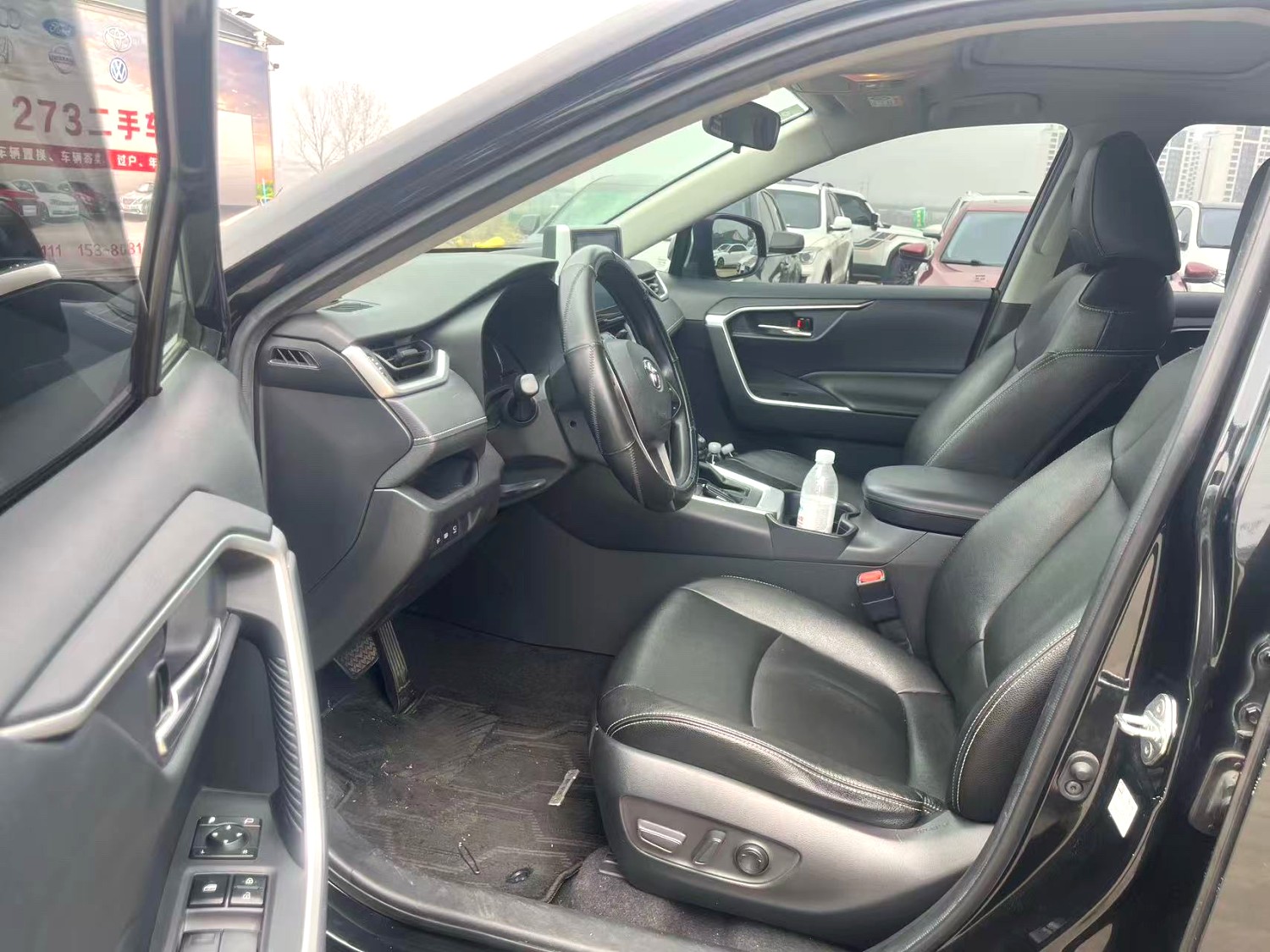 Toyota RAV 4 2.0L CVT 2WD