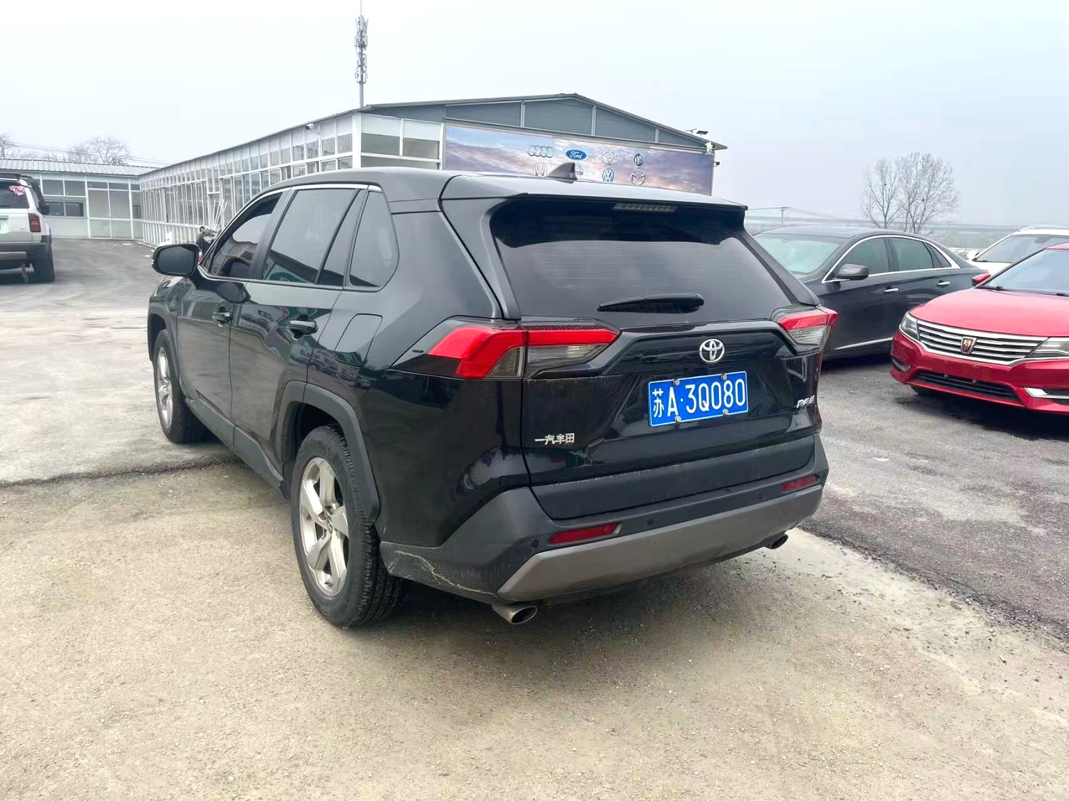 Toyota RAV 4 2.0L CVT 2WD