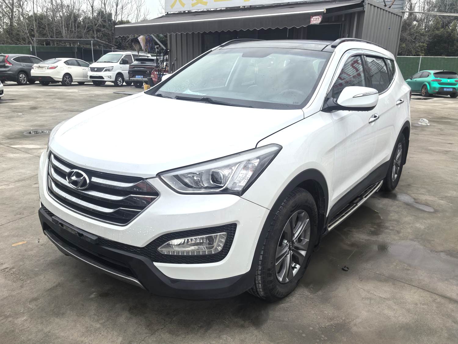 Hyundai Santa Fe 2.4L Automatic4WD 5 Seats