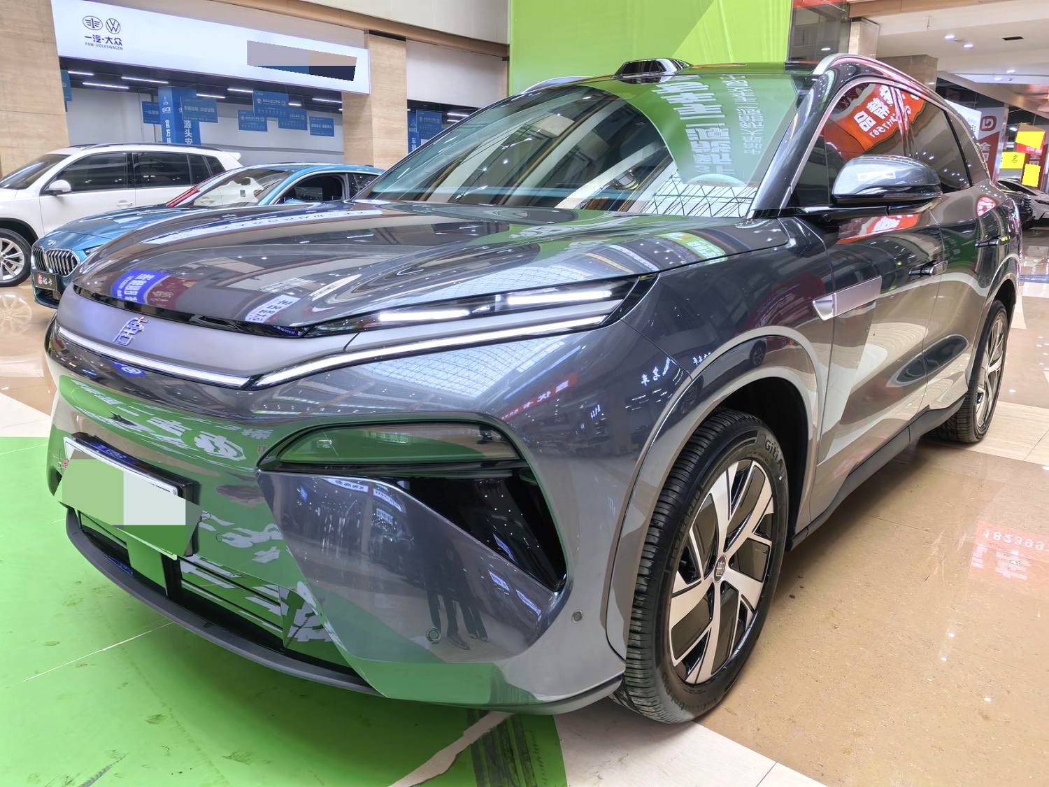 BYD L (Liter) Electric Vehicle 670KM