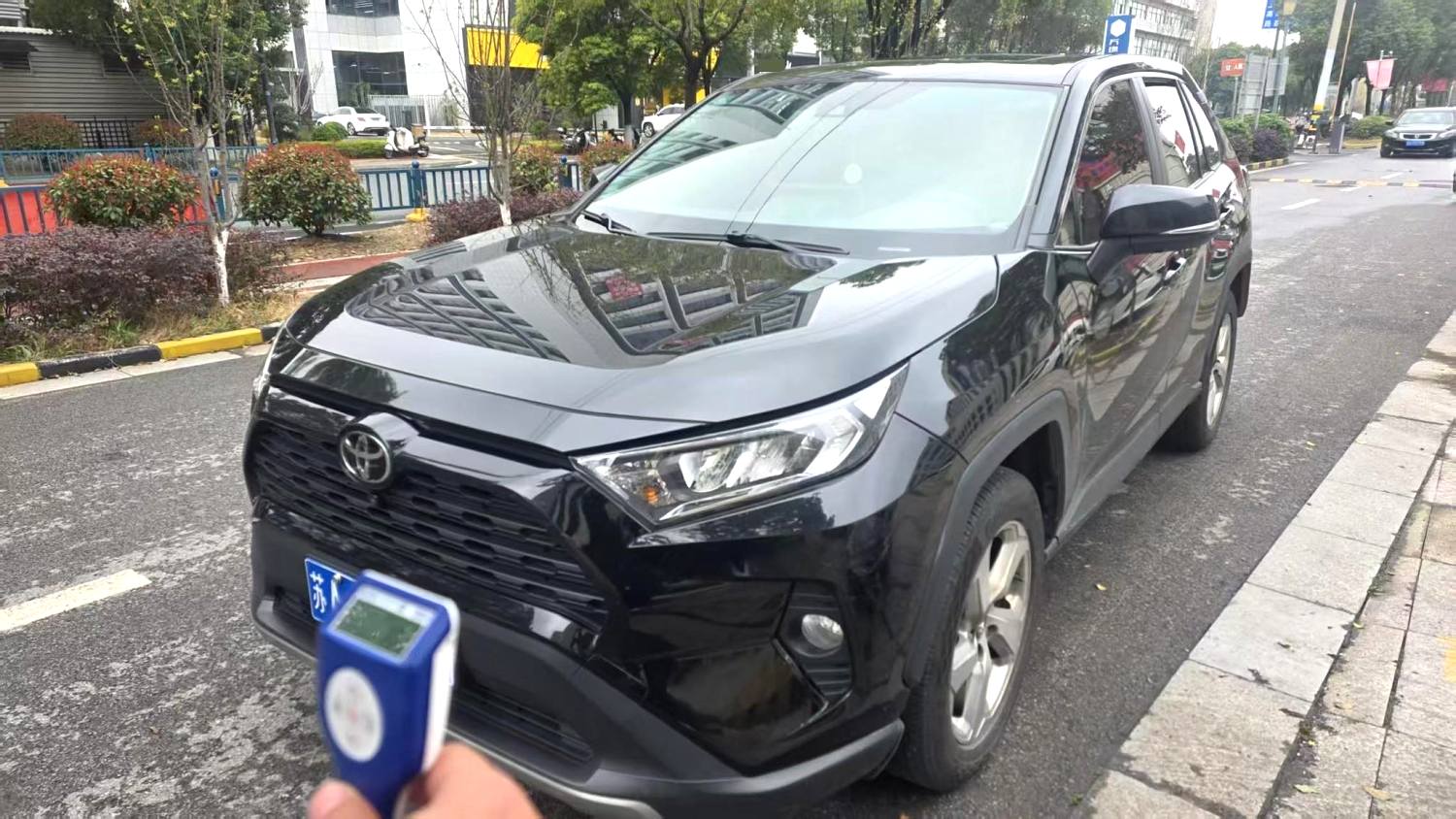 Toyota RAV 4 2.0L CVT 2WD
