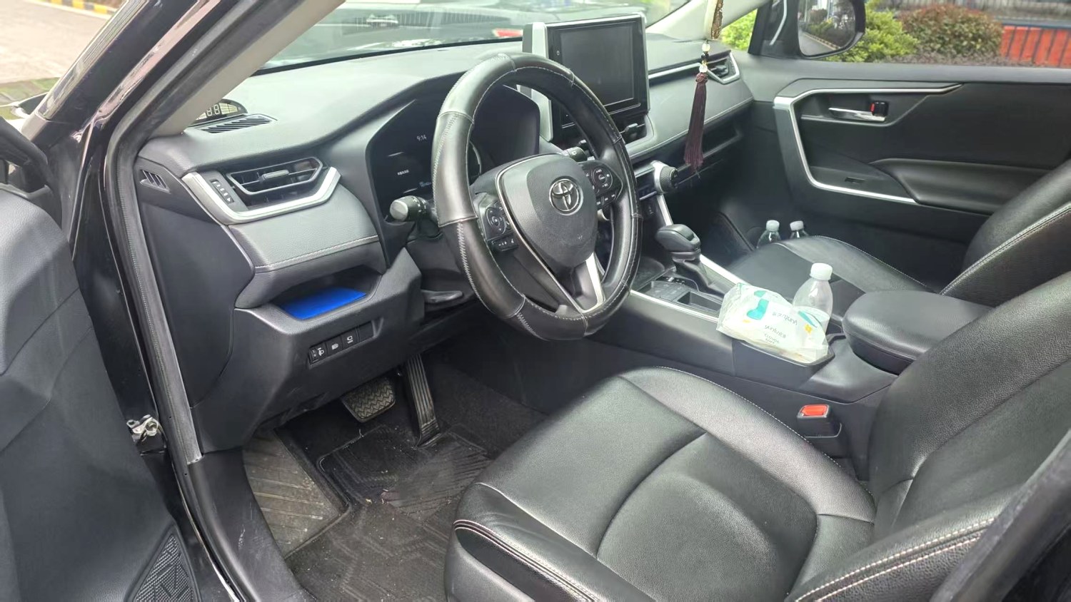 Toyota RAV 4 2.0L CVT 2WD