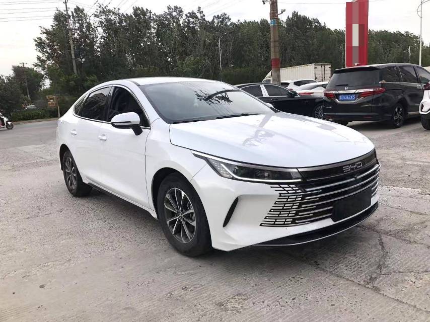 BYD 05 DM i 55 км, версия «Люкс»
