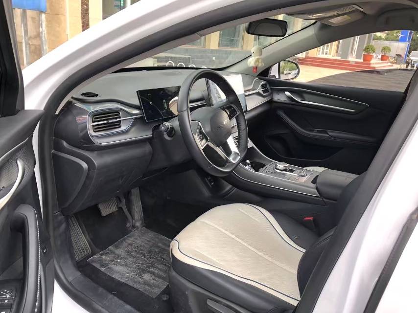 BYD 05 DM i 55 км, версия «Люкс»
