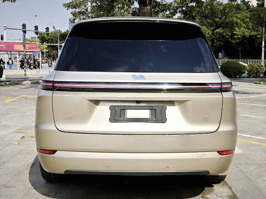Li Auto L (Liter) 9 Max