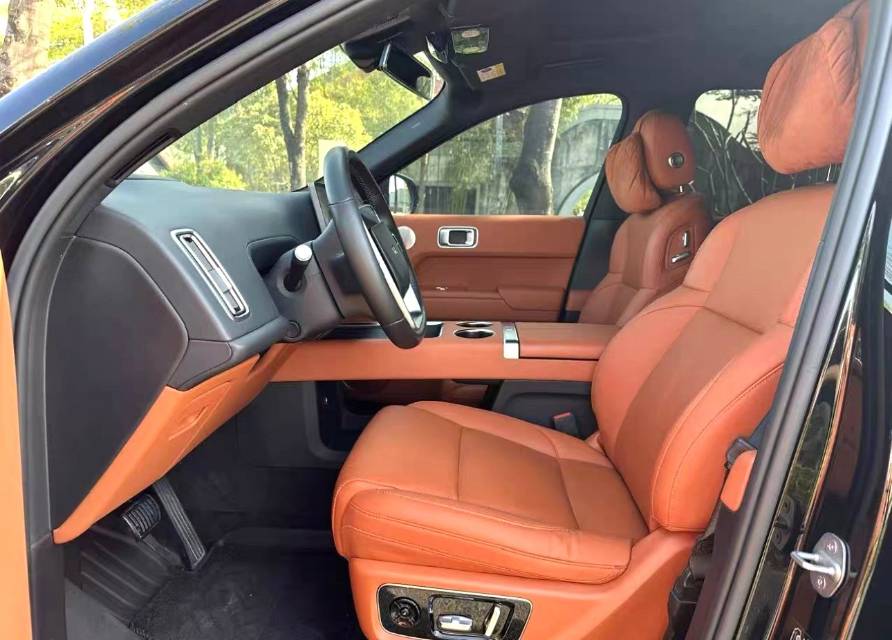 Li Auto L (Liter) 8 Air