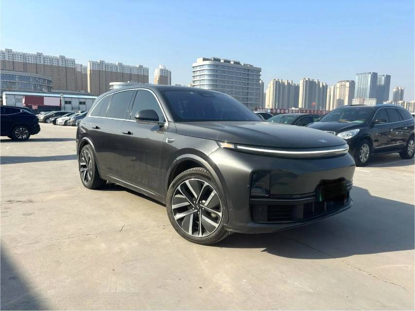 Li Auto L (Liter) 7 Pro