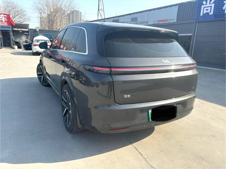 Li Auto L (Liter) 7 Pro