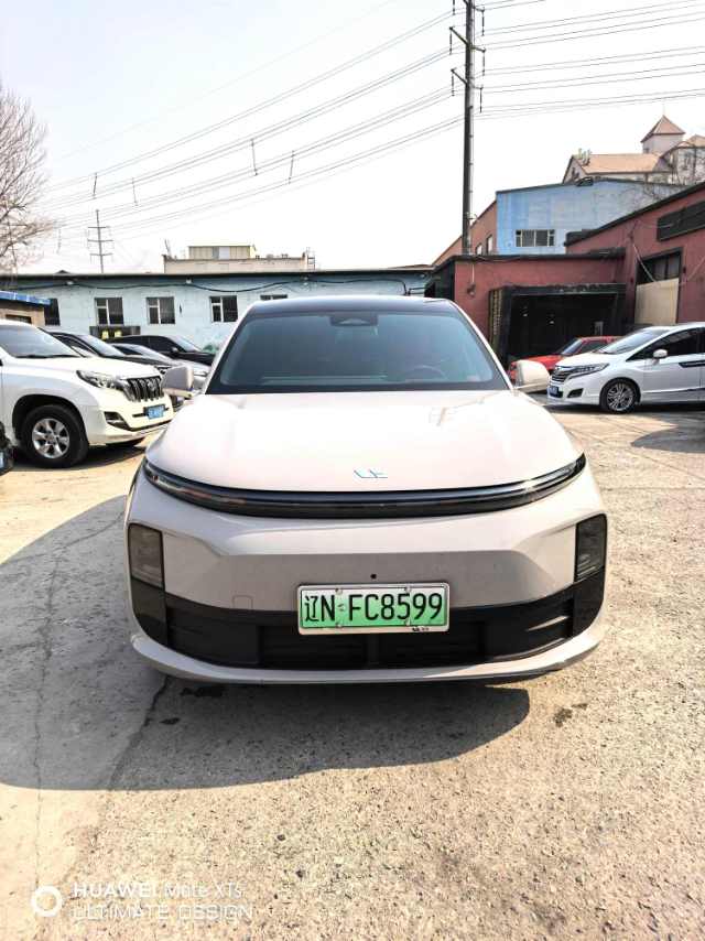 Li Auto L (Liter) 6 Pro