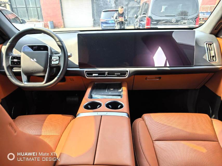 Li Auto L (Liter) 6 Pro