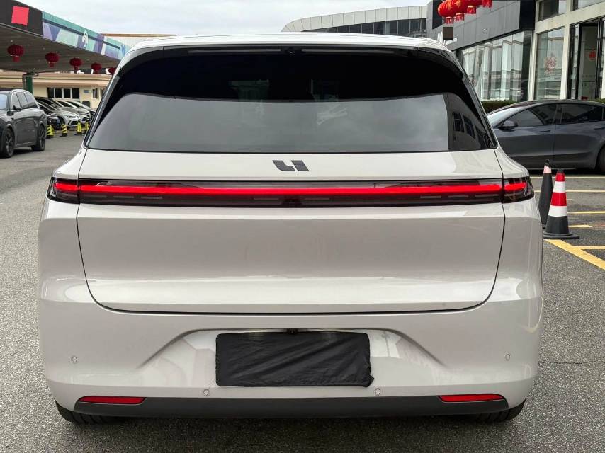 Li Auto L (Liter) 6 Max