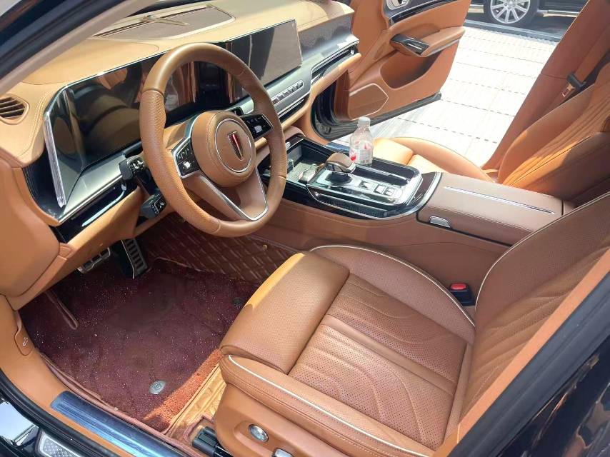 Hongqi H 9 2.0T 2WD 5 Seats