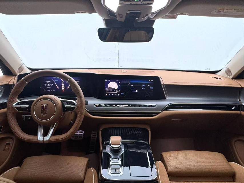 Hongqi H 9 2.0T 2WD 5 Seats