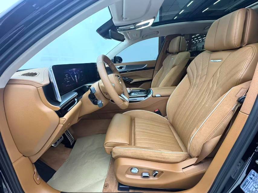 Hongqi H 9 2.0T 2WD 5 Seats