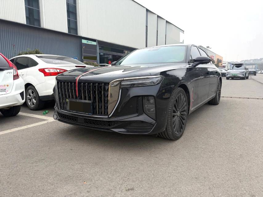 Hongqi H 9 2.0T 2WD 5 Seats