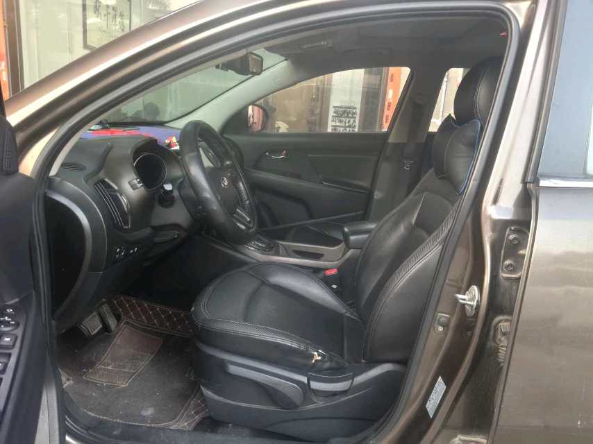Kia Sportage 2.0L Automatic 2WD GLS
