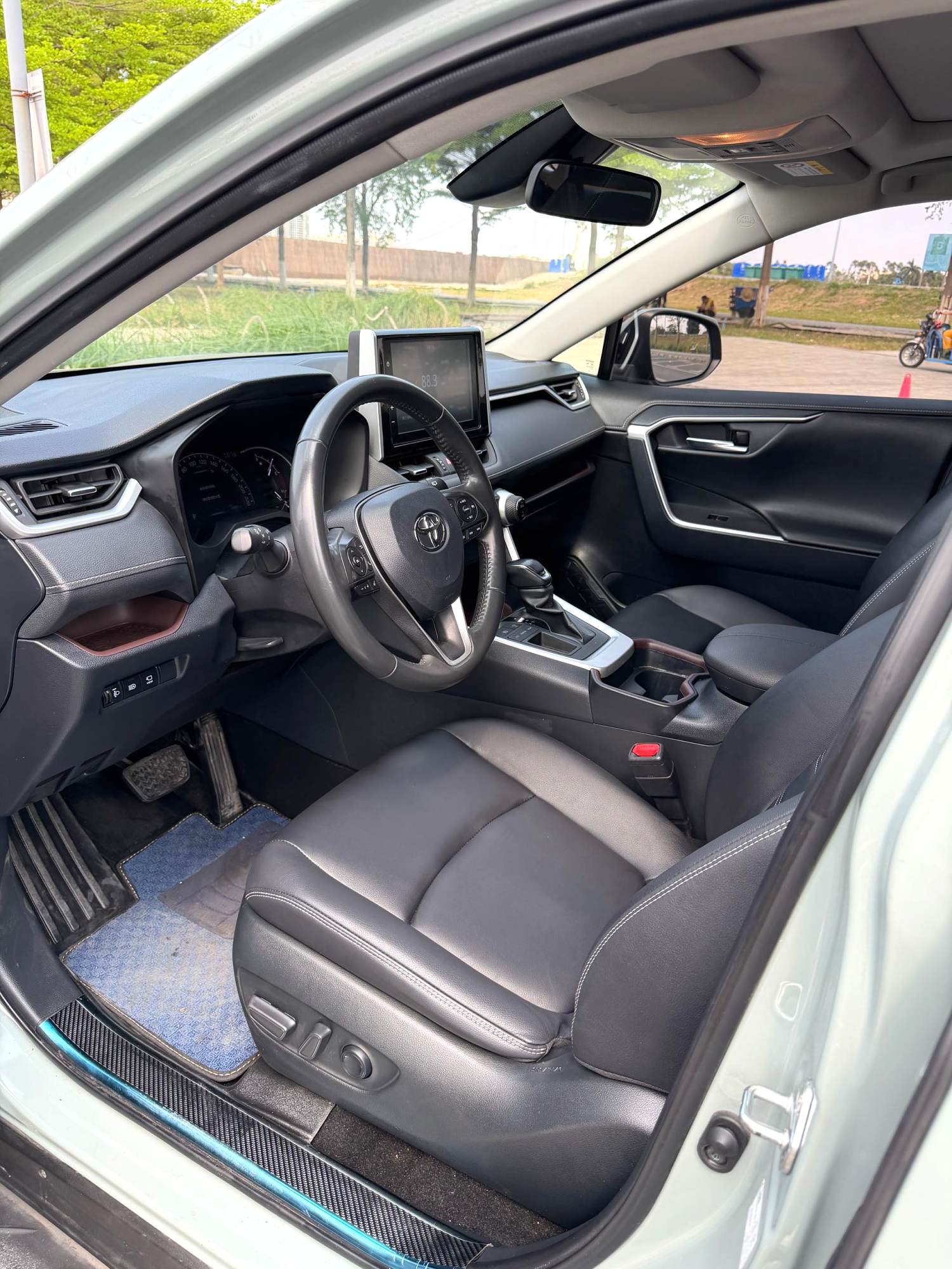 Toyota RAV 4 2.0L CVT 2WDPremium