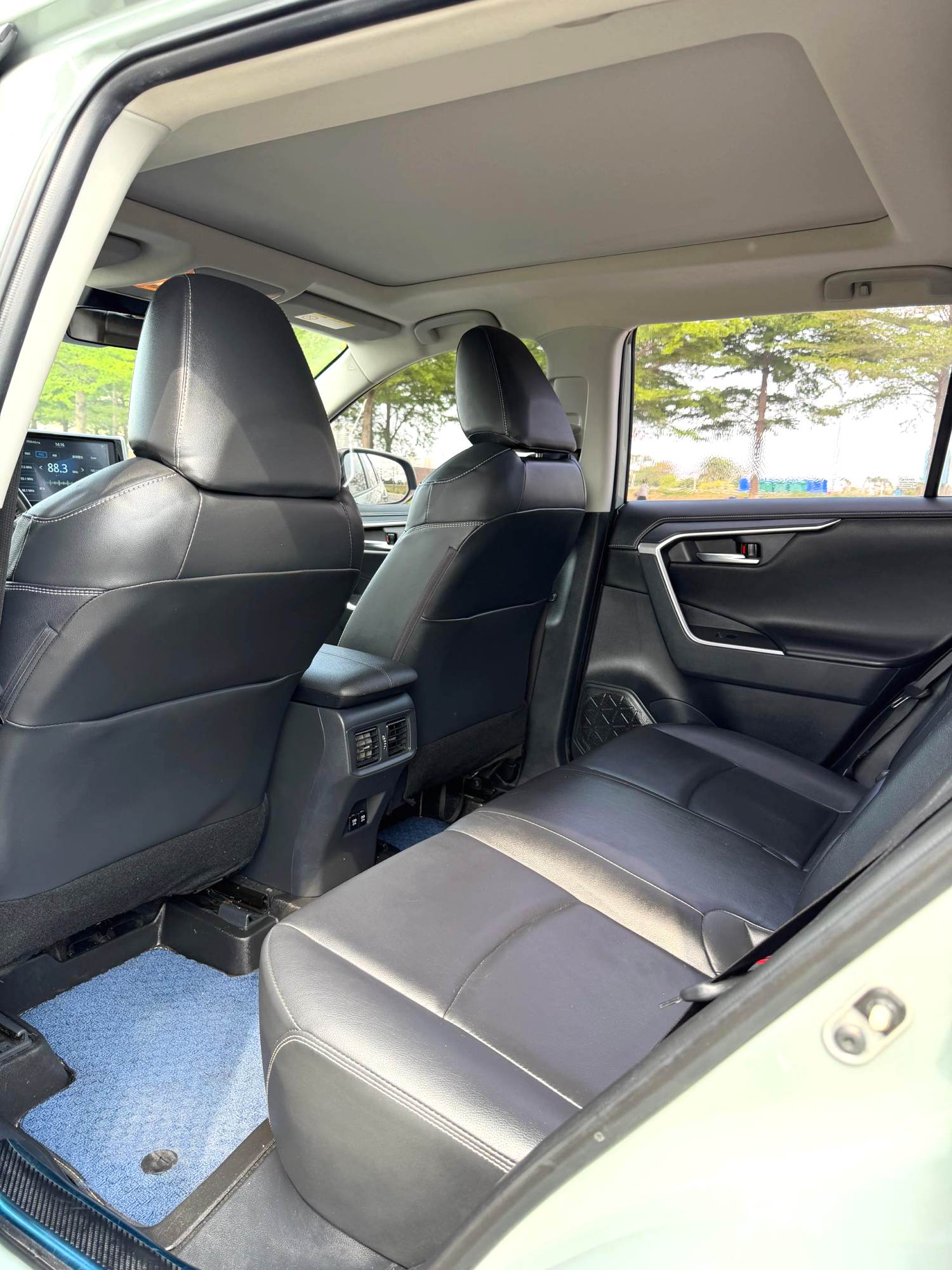 Toyota RAV 4 2.0L CVT 2WDPremium