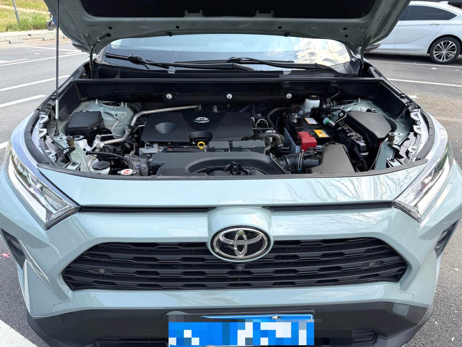 Toyota RAV 4 2.0L CVT 2WDPremium