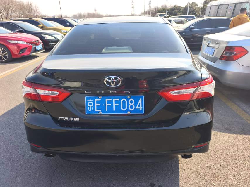 Toyota Camry 2.0E Lead V