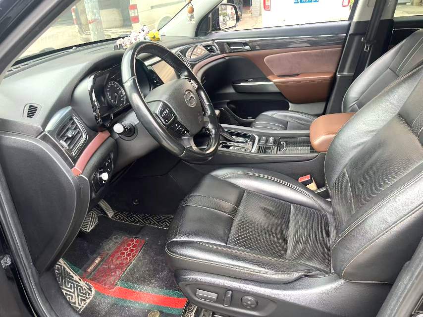 GAC Trumpchi GS 8 320T с передним приводом