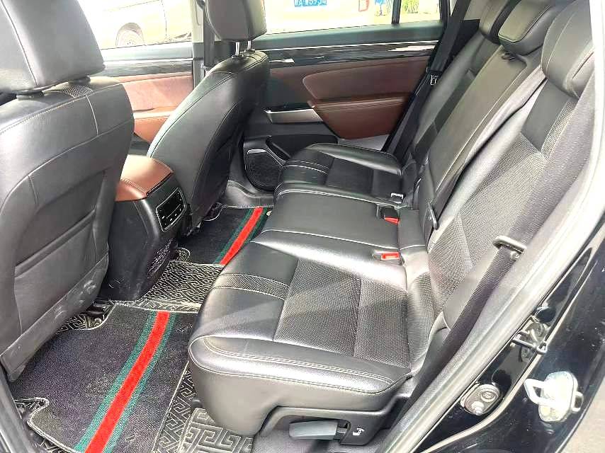GAC Trumpchi GS 8 320T с передним приводом