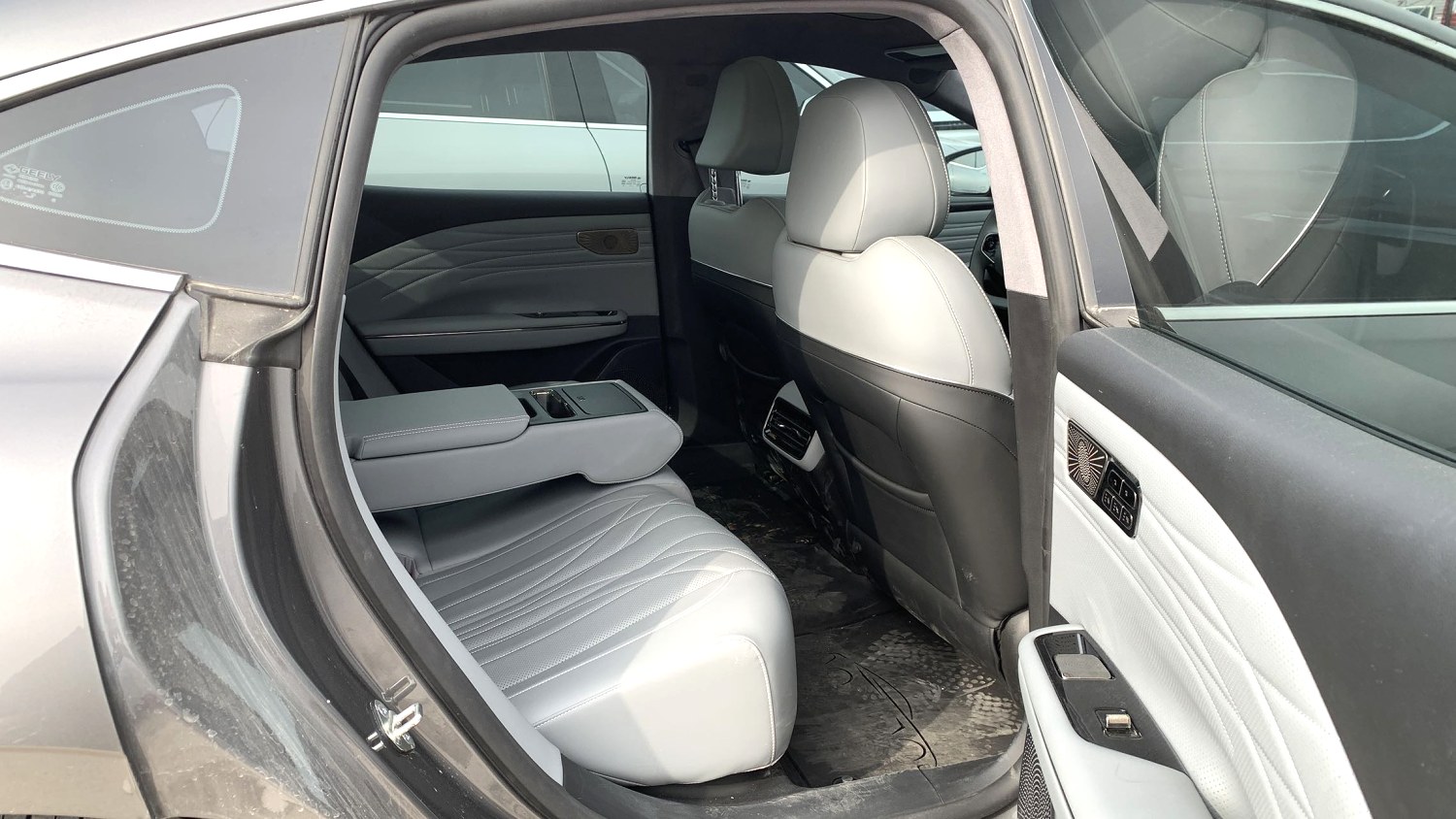 Geely Galaxy E 8 575km Explore