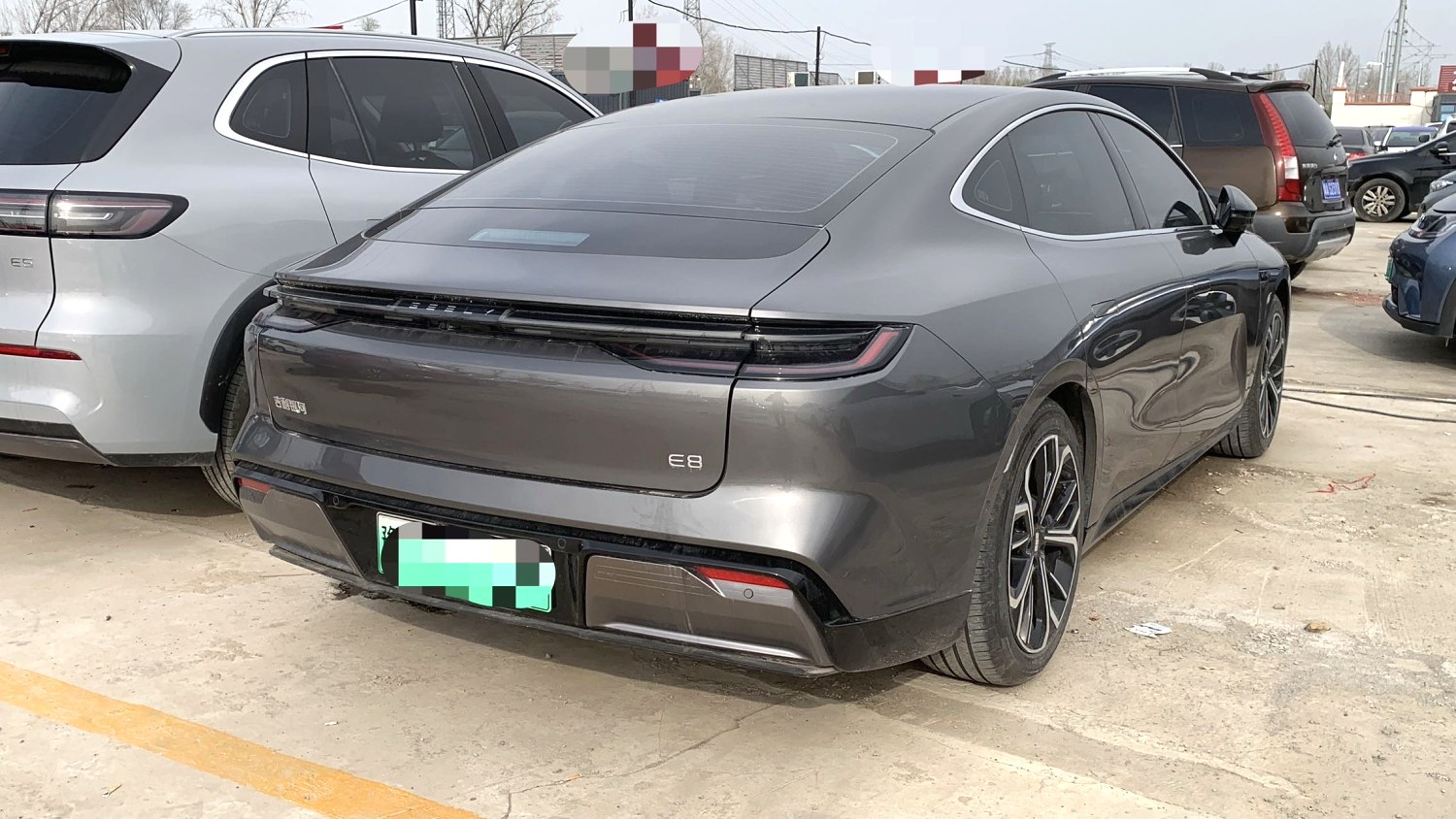Geely Galaxy E 8 575km Explore