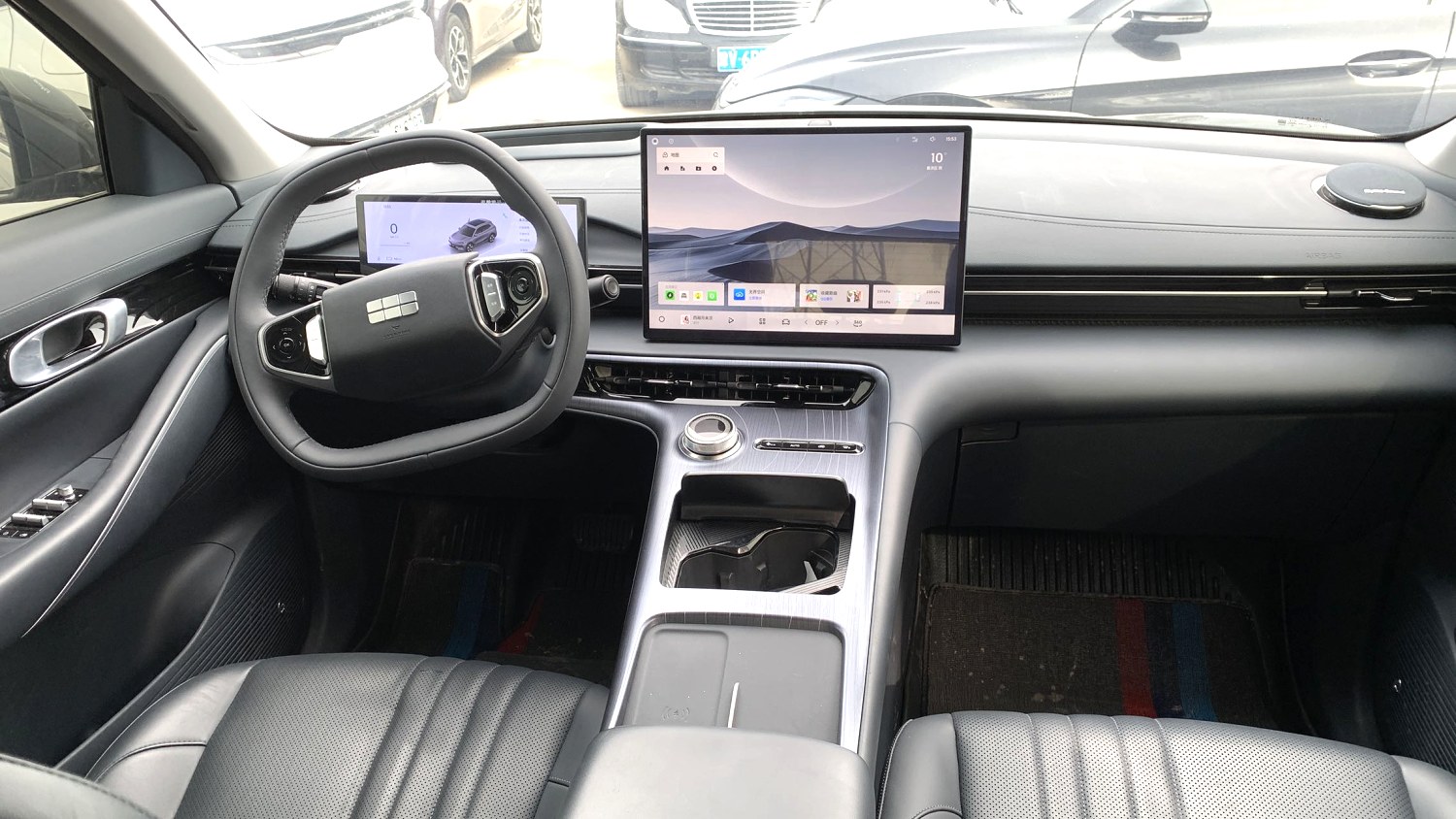 Geely Galaxy E 5, версия Explore с запасом хода 530 км