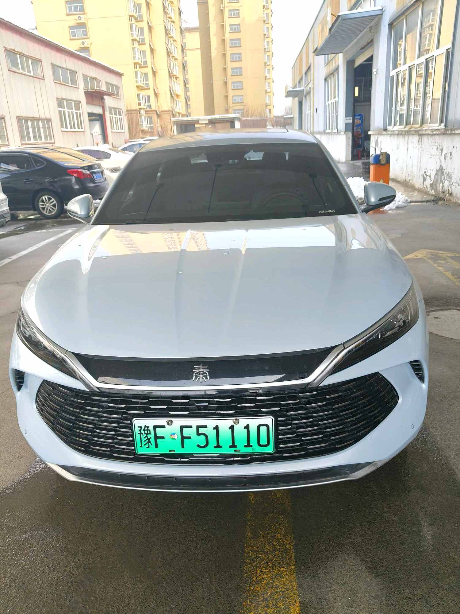 BYD L (Liter) DM i 120KM Advanced