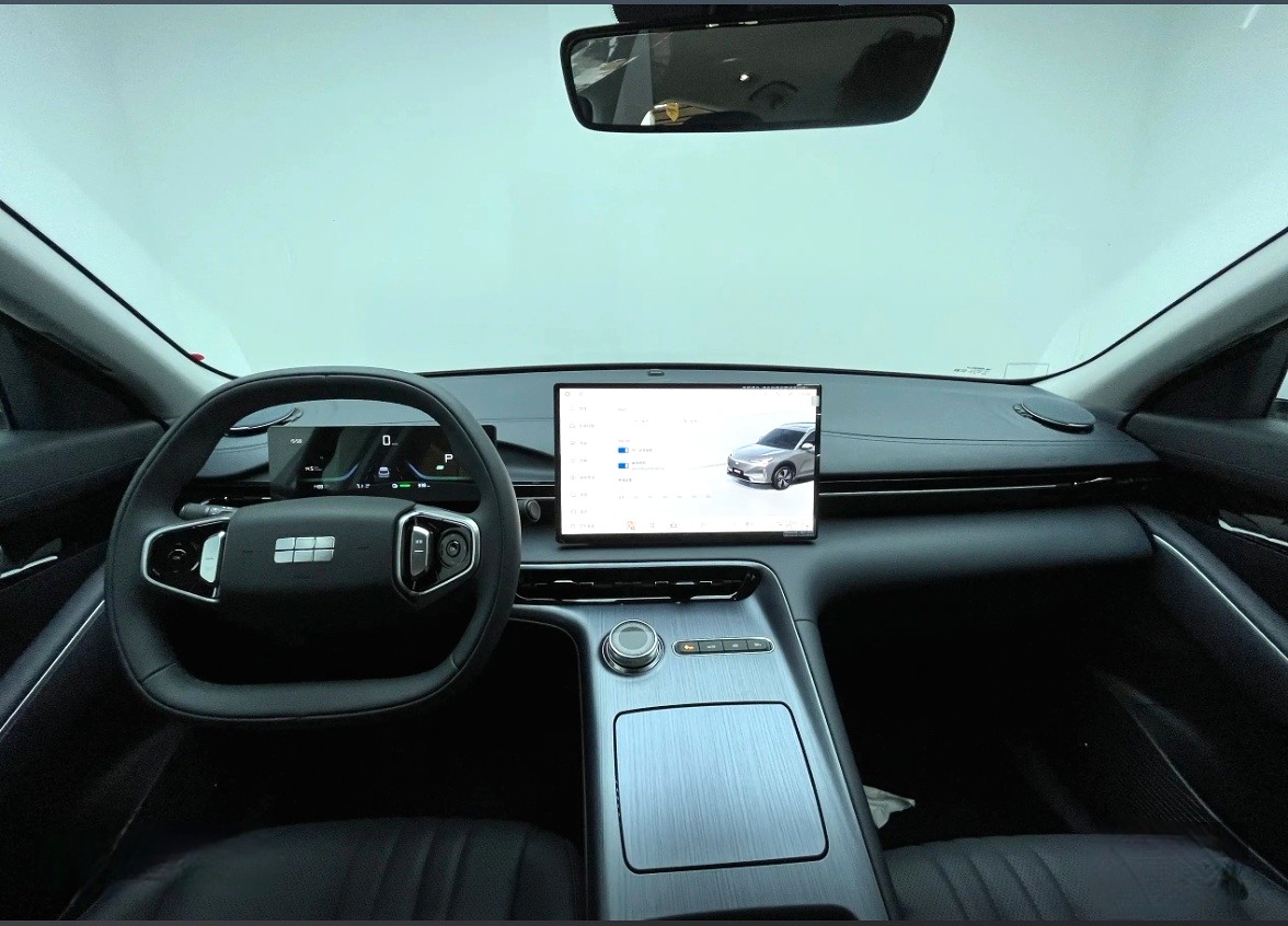 Geely Galaxy E 5 610km Explore Version