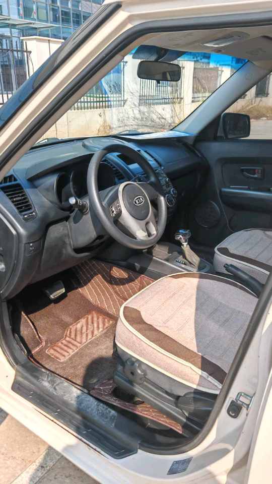 Kia 1.6L Manual Transmission GL