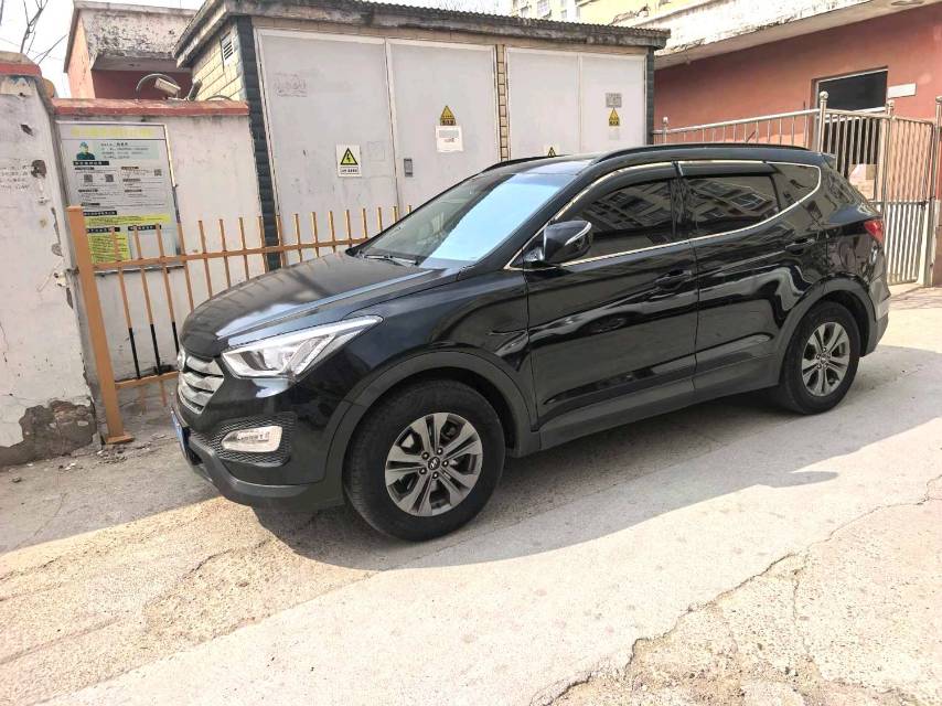 Hyundai Santa Fe 2.4L Automatic2WDComfort
